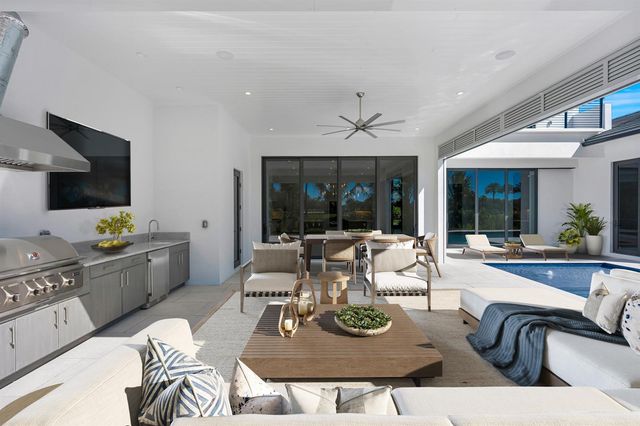 112 Regatta Drive, Jupiter, FL 33477