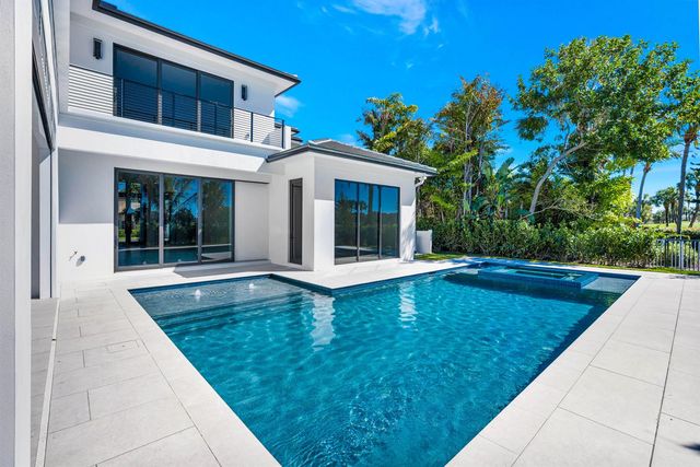 112 Regatta Drive, Jupiter, FL 33477