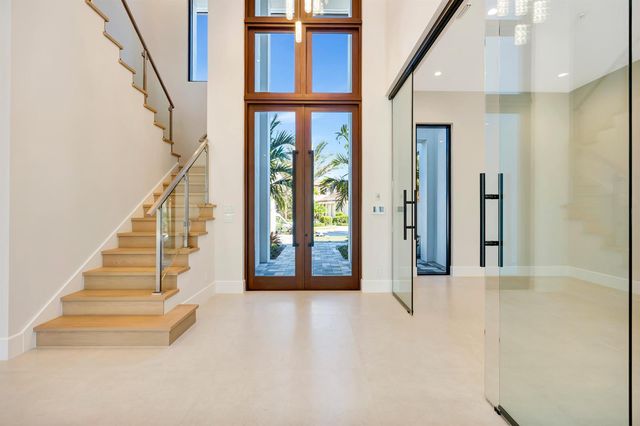 112 Regatta Drive, Jupiter, FL 33477