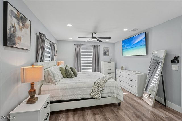 92 Oak ST, North Fort Myers, FL 33903