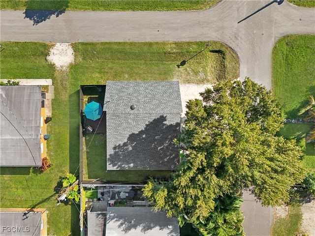 92 Oak ST, North Fort Myers, FL 33903