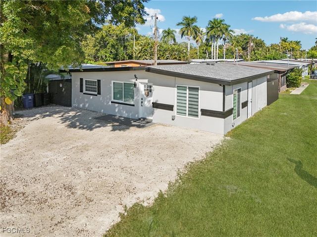92 Oak ST, North Fort Myers, FL 33903