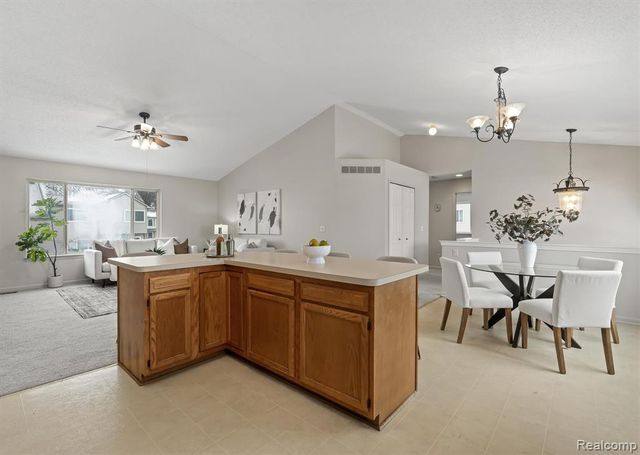 38530 Terry Lane, Westland, MI 48185