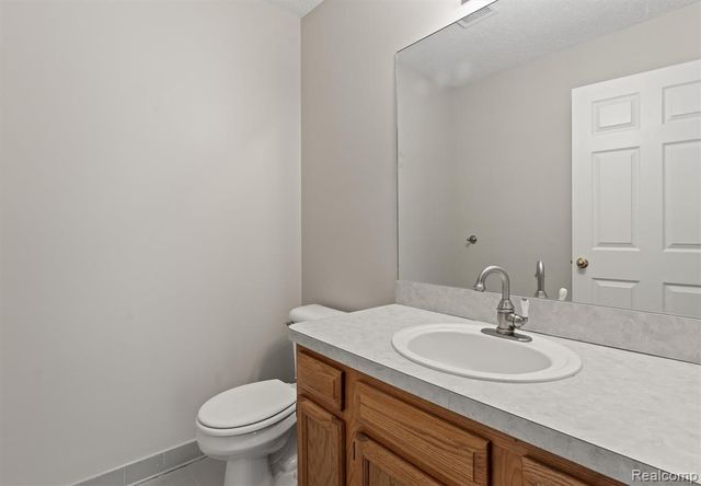 38530 Terry Lane, Westland, MI 48185