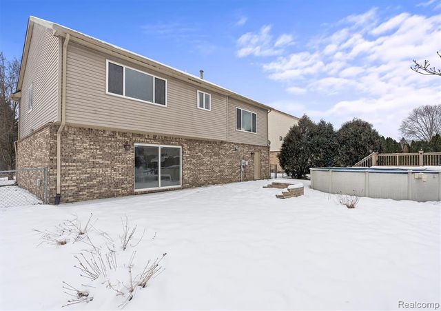 38530 Terry Lane, Westland, MI 48185