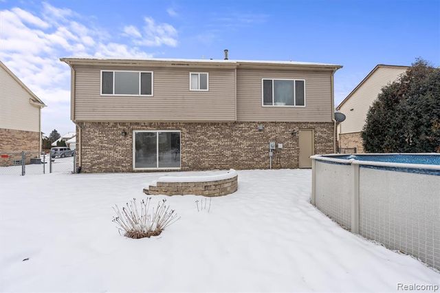 38530 Terry Lane, Westland, MI 48185