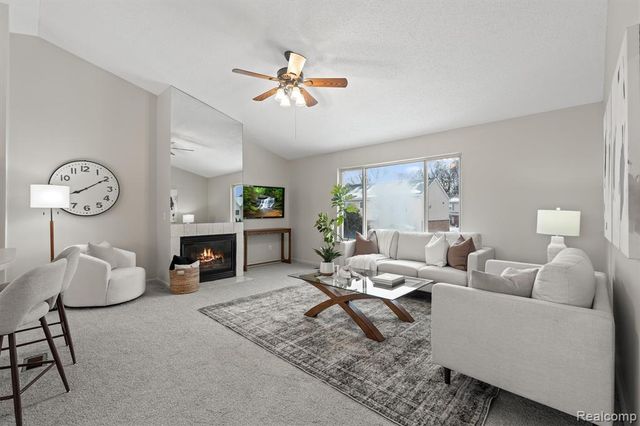 38530 Terry Lane, Westland, MI 48185