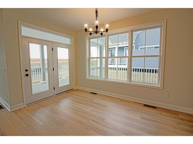 427 Old Farm Road, South Burlington, VT 05403