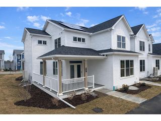 427 Old Farm Road, South Burlington, VT 05403