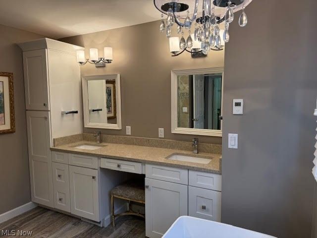 600 The Greens NE, Howland, OH 44484