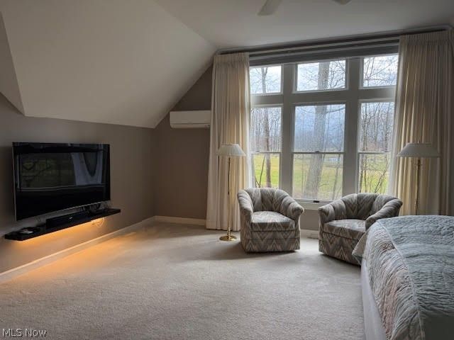 600 The Greens NE, Howland, OH 44484