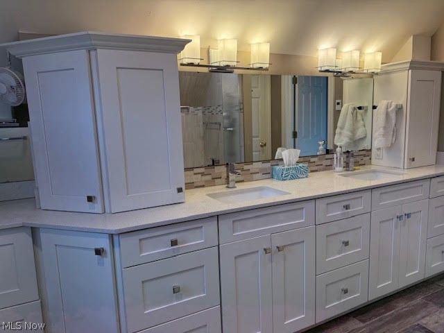 600 The Greens NE, Howland, OH 44484