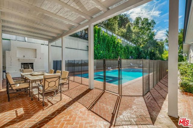 9669 Oak Pass Road, Beverly Hills, CA 90210