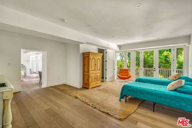 9669 Oak Pass Road, Beverly Hills, CA 90210