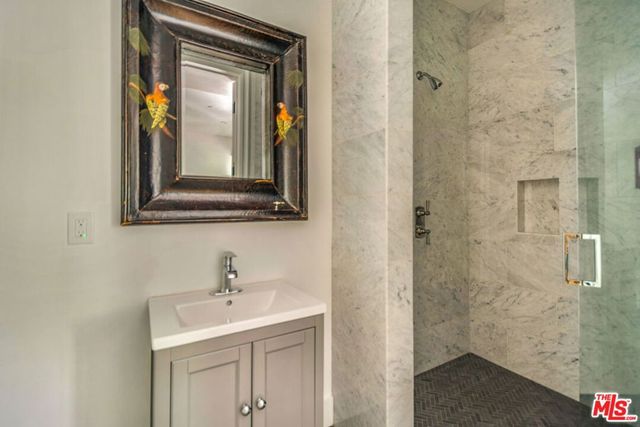 9669 Oak Pass Road, Beverly Hills, CA 90210