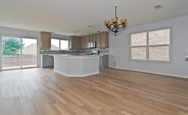 9208 Los Cabos Trail, Fort Worth, TX 76177