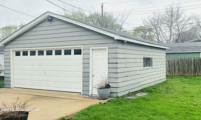 1105 Assell Avenue, Aurora, IL 60505