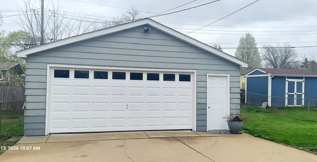 1105 Assell Avenue, Aurora, IL 60505