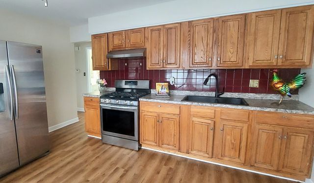 1105 Assell Avenue, Aurora, IL 60505