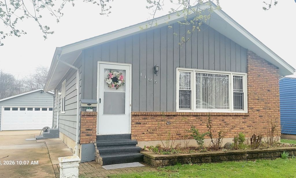1105 Assell Avenue, Aurora, IL 60505