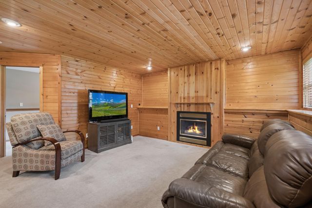 9249 Ashley Terrace, Brooklyn Park, MN 55443