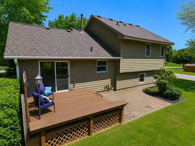 9249 Ashley Terrace, Brooklyn Park, MN 55443