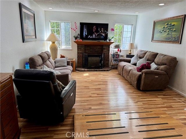 6217 Anastasia, Simi Valley, CA 93063