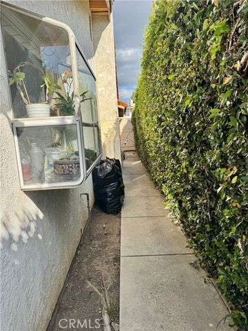 6217 Anastasia, Simi Valley, CA 93063