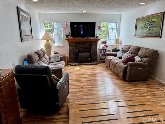 6217 Anastasia, Simi Valley, CA 93063