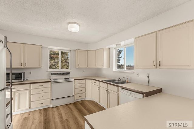 422 N 900 W, Blackfoot, ID 83221