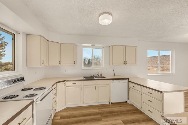 422 N 900 W, Blackfoot, ID 83221