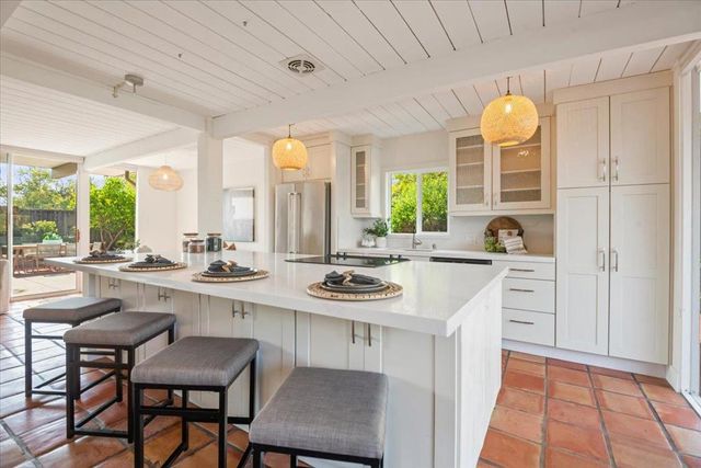 948 Brookgrove Lane, Cupertino, CA 95014