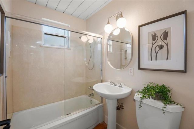 948 Brookgrove Lane, Cupertino, CA 95014