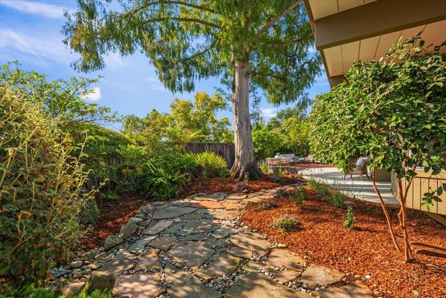 948 Brookgrove Lane, Cupertino, CA 95014