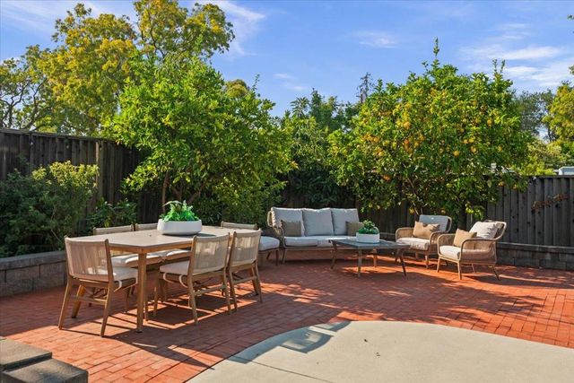 948 Brookgrove Lane, Cupertino, CA 95014