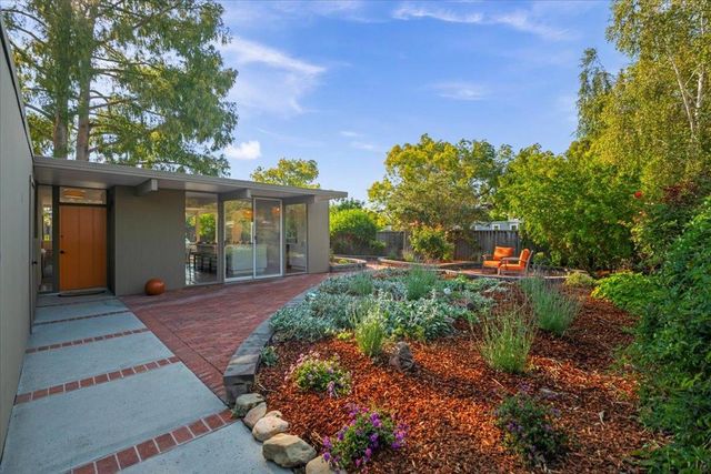 948 Brookgrove Lane, Cupertino, CA 95014