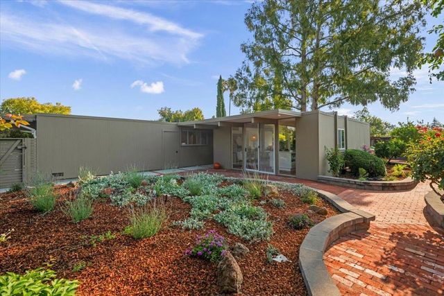 948 Brookgrove Lane, Cupertino, CA 95014