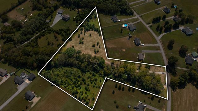 536 Martin Chapel Rd, Portland, TN 37148