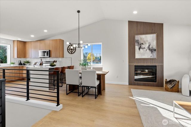 5825 S M St, Tacoma, WA 98408