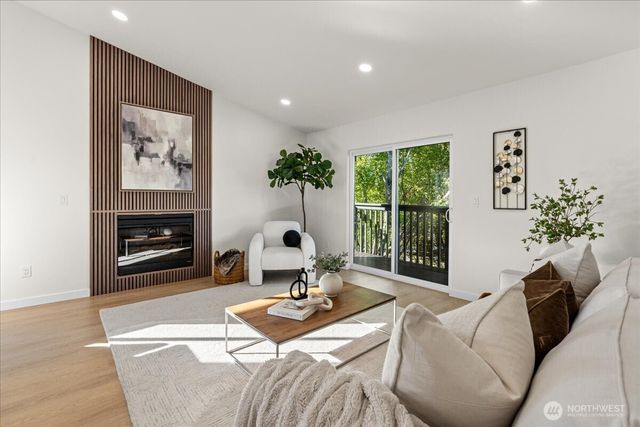 5825 S M St, Tacoma, WA 98408