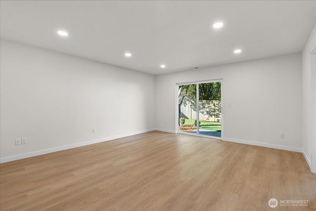 5825 S M St, Tacoma, WA 98408