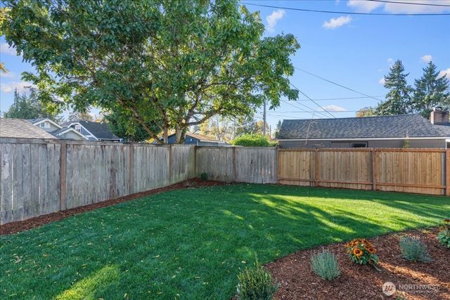 5825 S M St, Tacoma, WA 98408