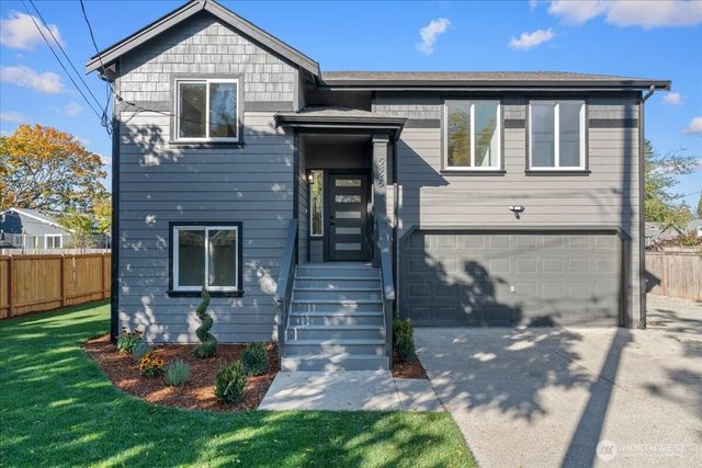 5825 S M St, Tacoma, WA 98408