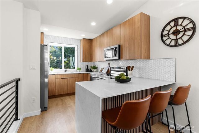 5825 S M St, Tacoma, WA 98408