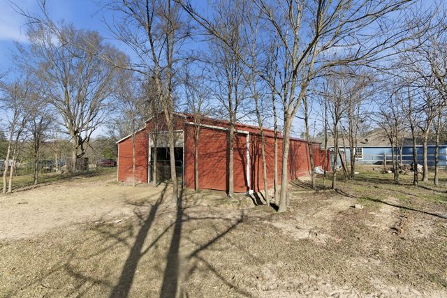 8261 County Road 381, Tyler, TX 75708