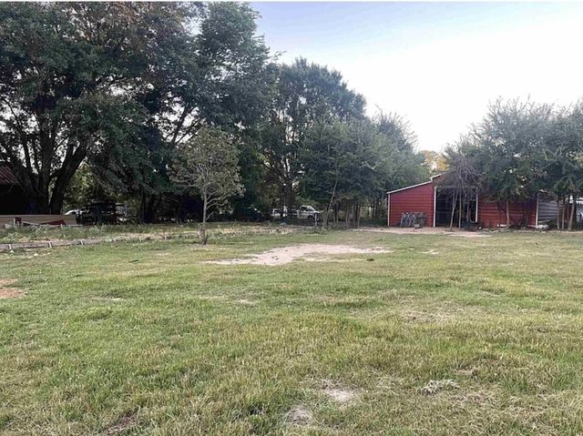8261 County Road 381, Tyler, TX 75708