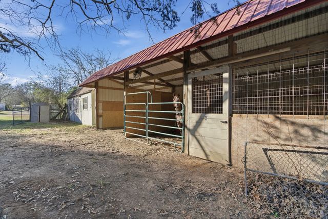 8261 County Road 381, Tyler, TX 75708