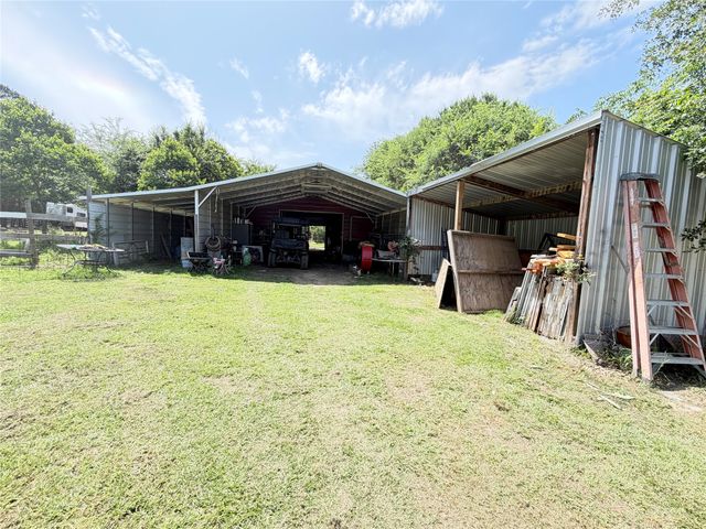 8261 County Road 381, Tyler, TX 75708