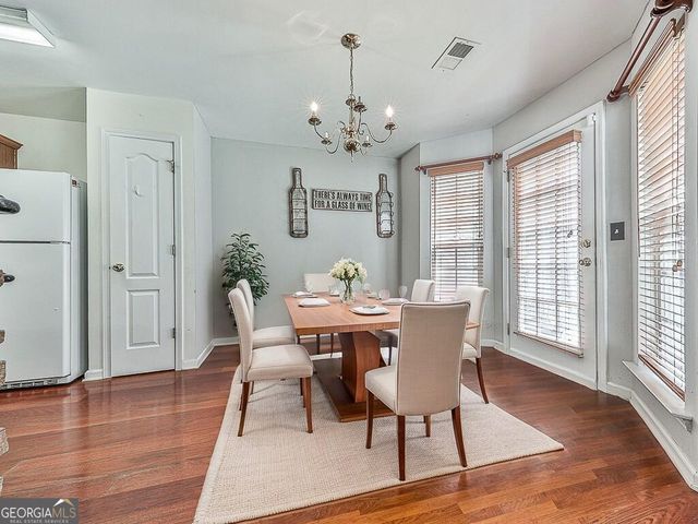 530 Fox Creek Crossing, Woodstock, GA 30188