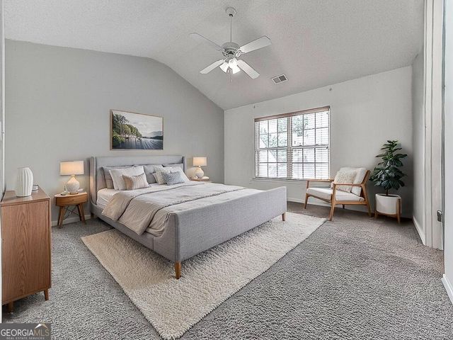 530 Fox Creek Crossing, Woodstock, GA 30188